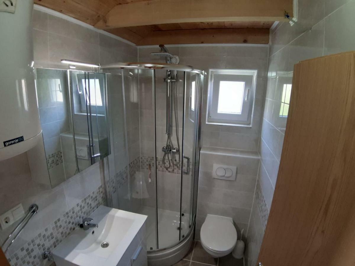 Hotel Kuca Za Odmor Dobrila à Jelsa  Extérieur photo